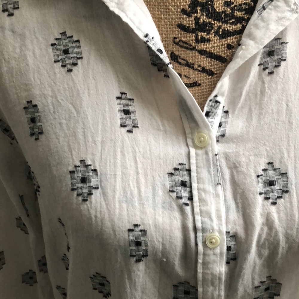 LOFT Black and white blouse - Picture 2 of 7